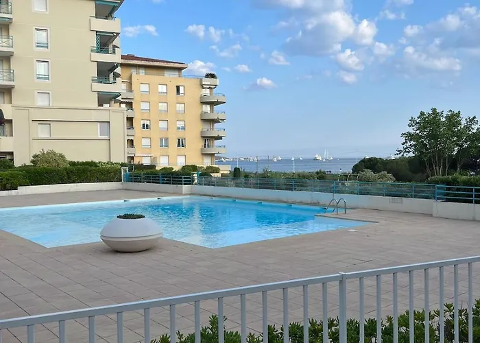 F2 Vue - Piscine - Climatisation - Parking Daire